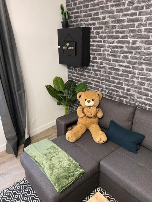 Super Appartement T3 Proche Gare سين المظهر الخارجي الصورة