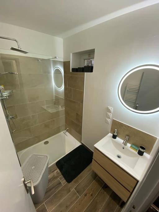 Super Appartement T3 Proche Gare سين المظهر الخارجي الصورة
